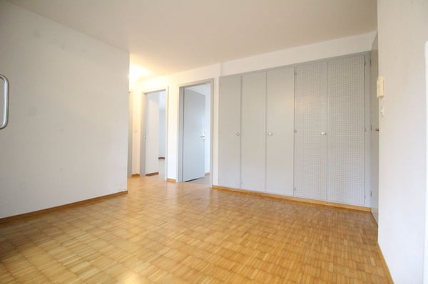 Tolle Wohnung mit praktischem Grundriss Nähe Kantonsspital 9