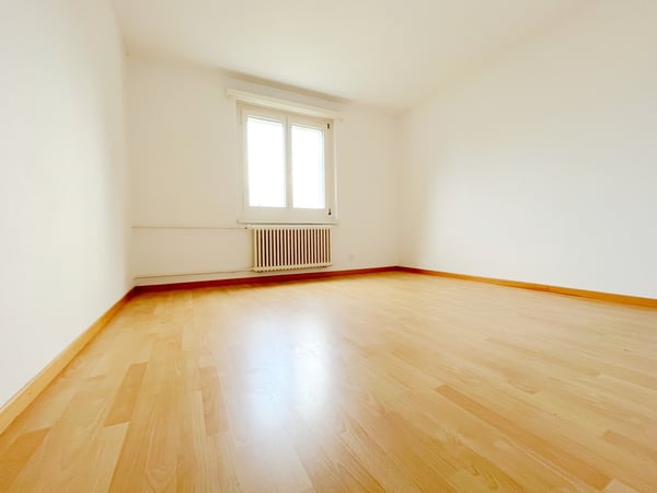 Tolle Wohnung mit praktischem Grundriss Nähe Kantonsspital 8