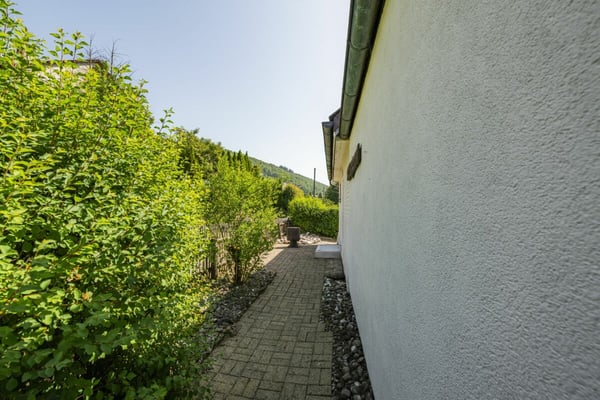 IHR WOHNTRAUM MIT AUSBAU- ODER ERWEITERUNGSPOTENZIAL AN TOP LAGE IN BERINGEN 30