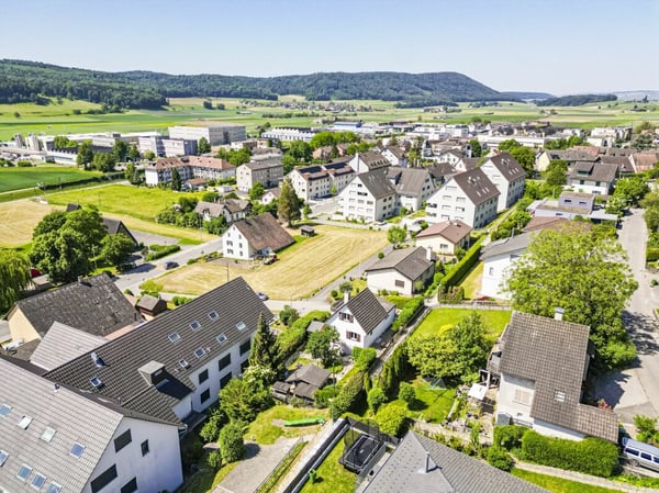 IHR WOHNTRAUM MIT AUSBAU- ODER ERWEITERUNGSPOTENZIAL AN TOP LAGE IN BERINGEN 4