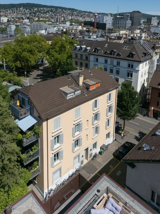 Frisch renovierte 1-Zimmer-Stadtwohnung im Zürcher Kreis 4 1