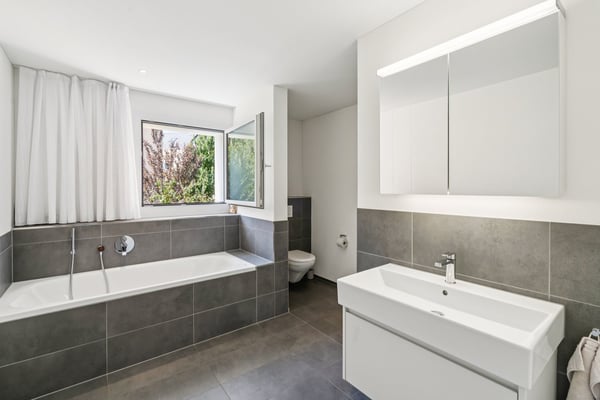 Attraktive 4.5 Zimmer-Eigentumswohnung  - naturnahe Umgebung 9