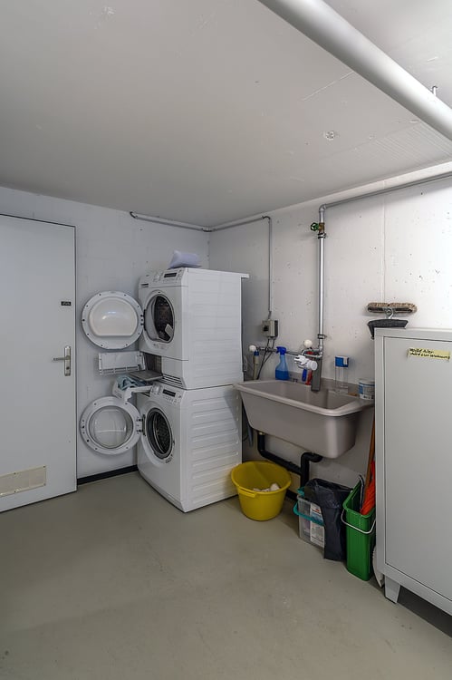 Gemütliche und gepflegte 3.5 Zimmer-Wohnung an ruhiger, sonniger Wohnlage 12