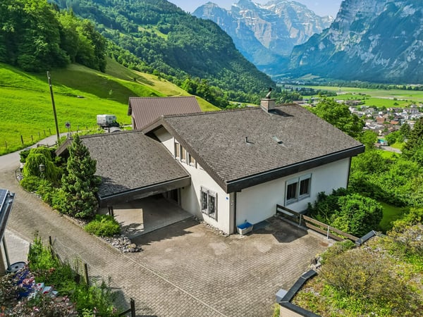 Grosszügiges 6-Zimmer-Einfamilienhaus in Glarus Nord – Wohnen mit Weitblick 3