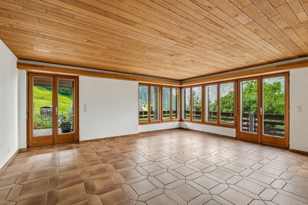 Grosszügiges 6-Zimmer-Einfamilienhaus in Glarus Nord – Wohnen mit Weitblick 9