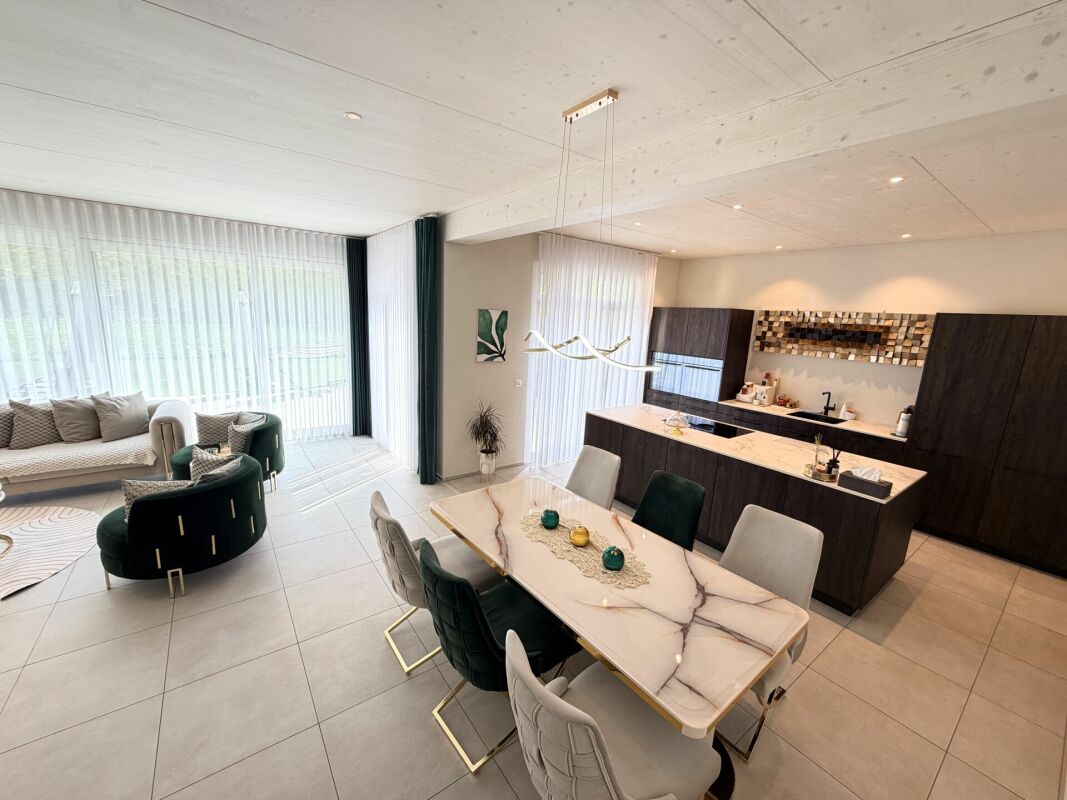 Wohnen am Waldrand - exklusives 5.5-Zimmer-Reihenhaus