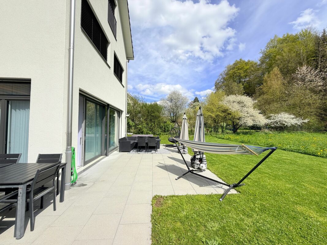 Wohnen am Waldrand - exklusives 5.5-Zimmer-Reihenhaus