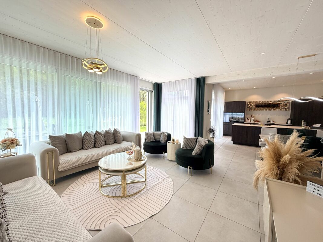 Wohnen am Waldrand - exklusives 5.5-Zimmer-Reihenhaus