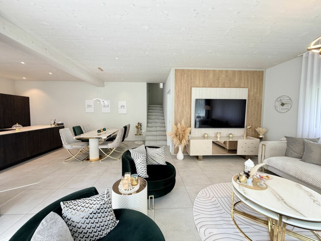 Wohnen am Waldrand - exklusives 5.5-Zimmer-Reihenhaus