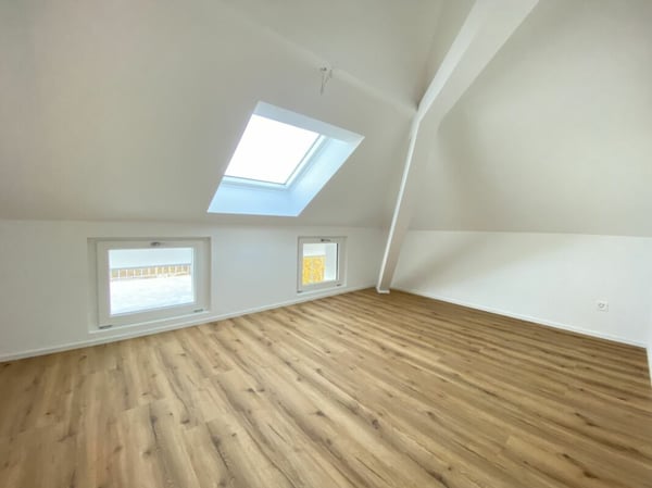 4.5 Zimmer Wohnung mit Aussicht ins Grüne 3