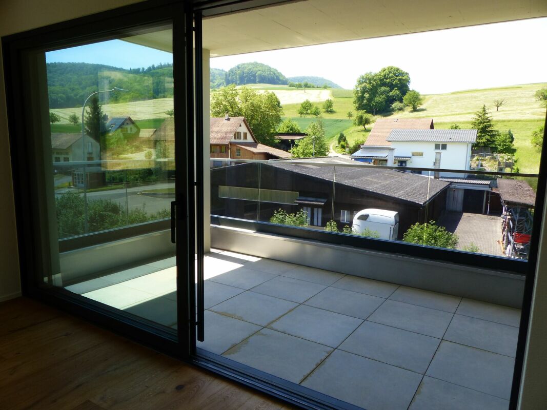 ATTRAKTIVE 4.5 ZIMMER-ATTIKA ZUM MIETEN / NEUBAU
