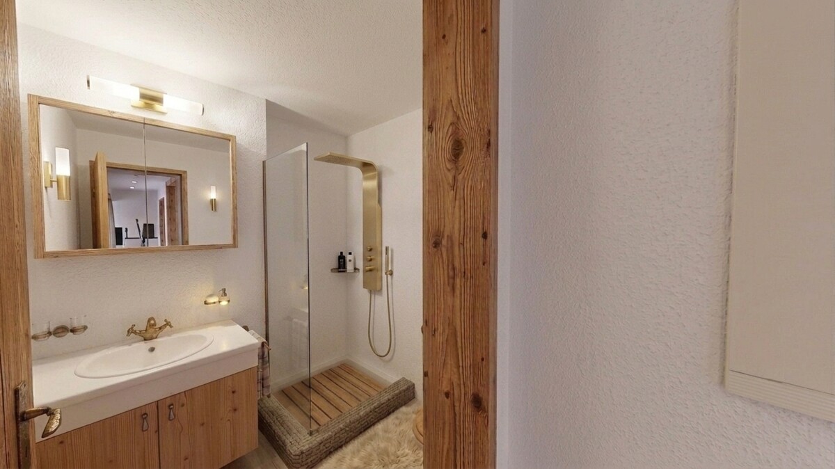 Immobilie in Berikon - Die Gelegenheit: grosszÃ¼gige 4.5-Zimmerwohnung mit Renovationspotenzial und sonnigem Balkon - Bild 6