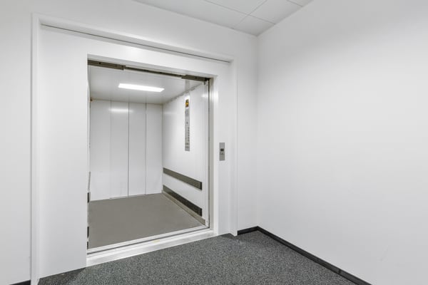 Moderne Büroflächen nahe Bahnhof Glattbrugg 7