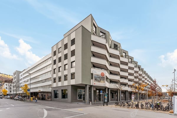 An der Esplanade: Bürofläche mit Balkon und Ausblick 1