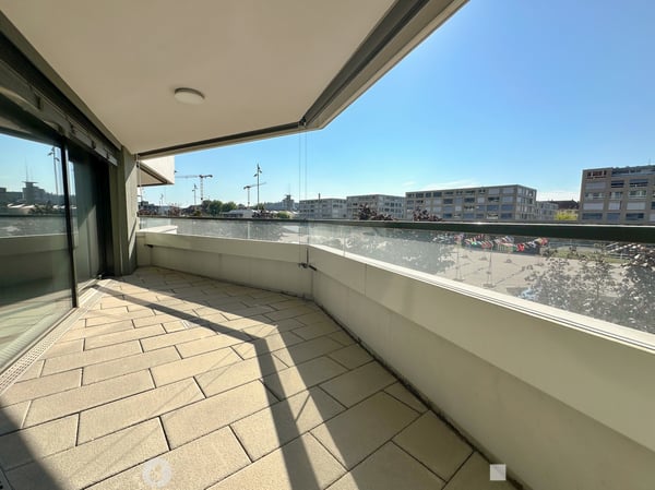 An der Esplanade: Bürofläche mit Balkon und Ausblick 7