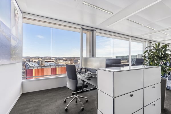 Exklusive Bürofläche mit Panoramablick über Glattbrugg 2