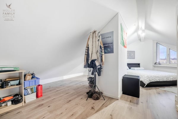 Lichtdurchflutete 1 1/2 Zimmer-Dach-Maisonette-Wohnung mit Nähe zur Natur und bester Infrastruktur 10