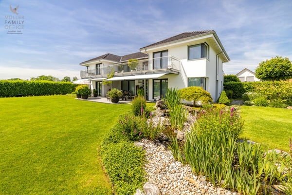 Imposante Luxus-Landhausvilla mit traumhafter Aussicht auf den Säntis 3