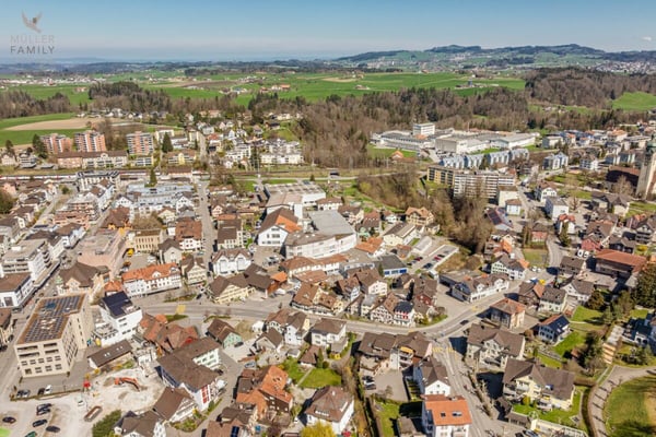 Zeitloser Charme trifft neue Möglichkeiten - Historische Villa im Herzen von Flawil 5