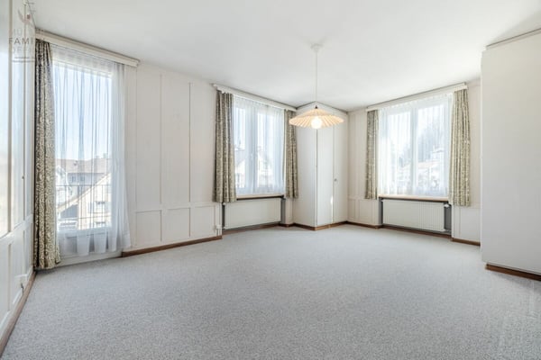 Zeitloser Charme trifft neue Möglichkeiten - Historische Villa im Herzen von Flawil 11