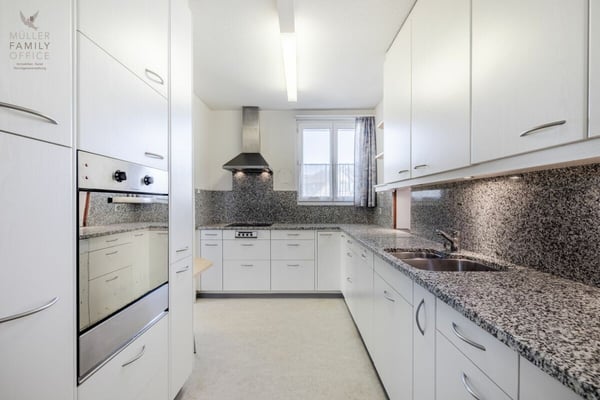 Zeitloser Charme trifft neue Möglichkeiten - Historische Villa im Herzen von Flawil 9