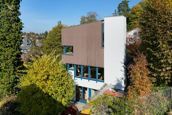 Zeitlose Wohnarchitektur an privilegierter Aussichtslage 3
