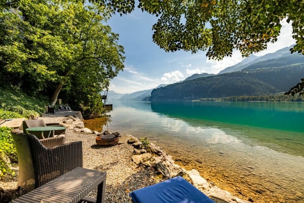 Licht, Luft, See: Exklusive Villa mit Seeanstoss und altem Baumbestand 5