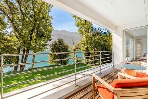 Licht, Luft, See: Exklusive Villa mit Seeanstoss und altem Baumbestand 13