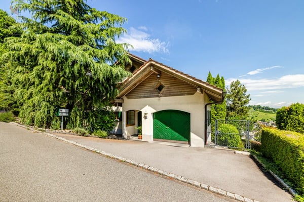 Familienfreundliches  Einfamilienhaus mit  schöner Seesicht 2