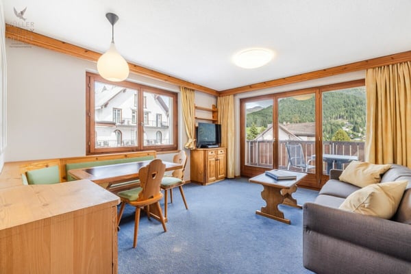 Charmante 1 1/1 Zimmer-Wohnung mit atemberaubendem Panoramablick in der 