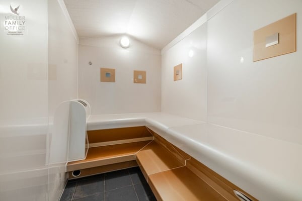 Charmante 1 1/1 Zimmer-Wohnung mit atemberaubendem Panoramablick in der 