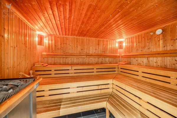 Charmante 1 1/1 Zimmer-Wohnung mit atemberaubendem Panoramablick in der 