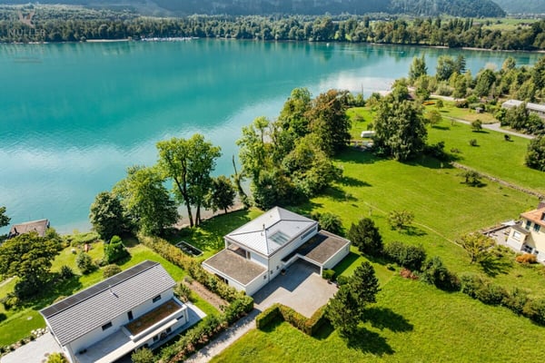 Licht, Luft, See: Exklusive Villa mit Seeanstoss und altem Baumbestand 4