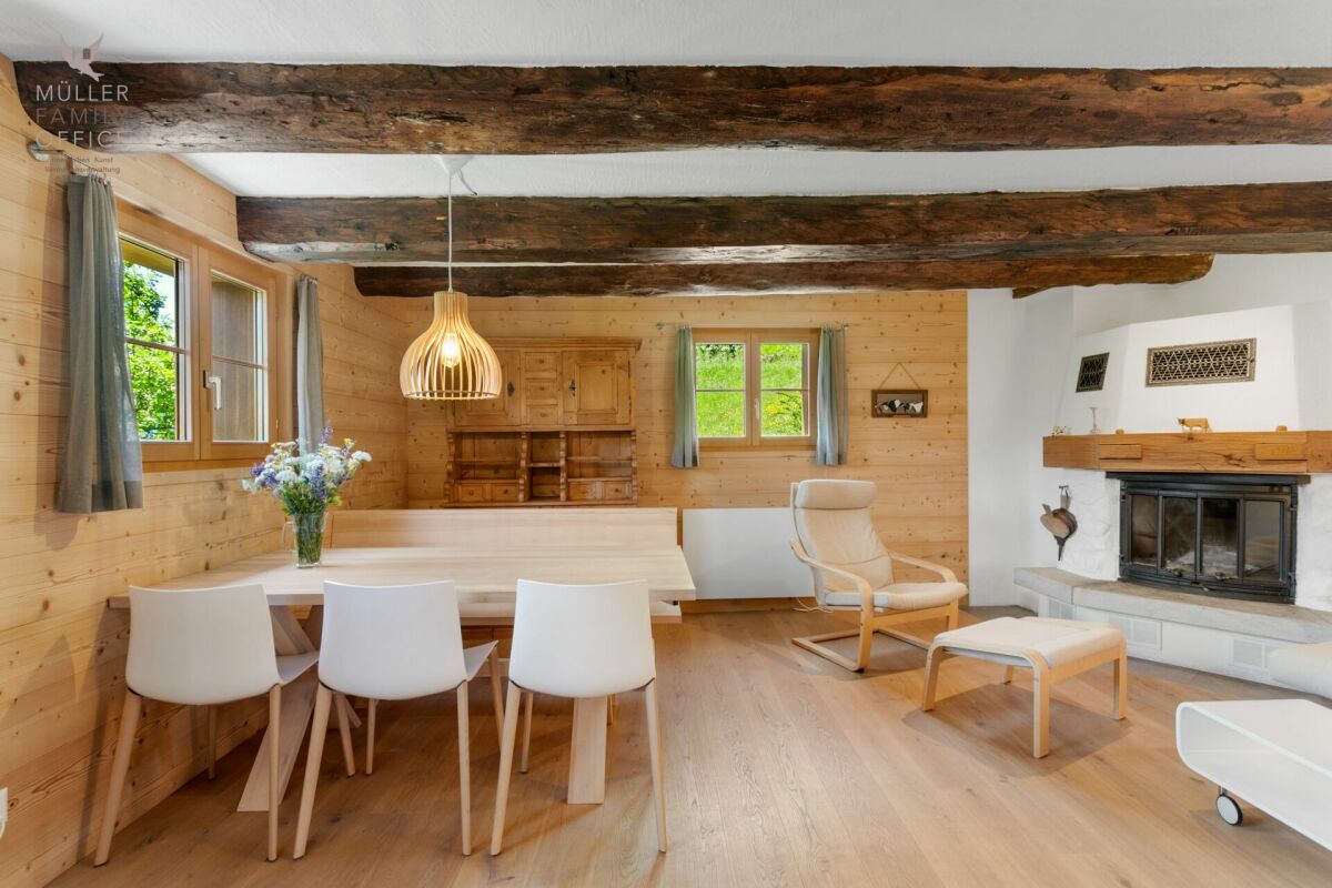 Charaktervolles Ferienhaus mit traumhafter Fernsicht über das Prättigau