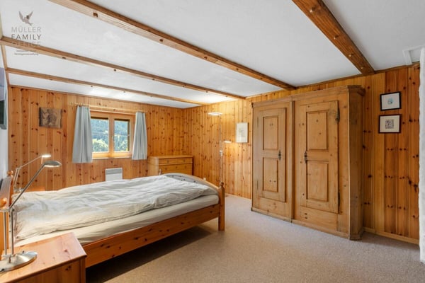 Charaktervolles Ferienhaus mit traumhafter Fernsicht über das Prättigau 13