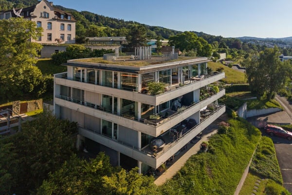 Einzigartige und luxuriöse Penthouse-Wohnung mit spektakulärer Seesicht 9