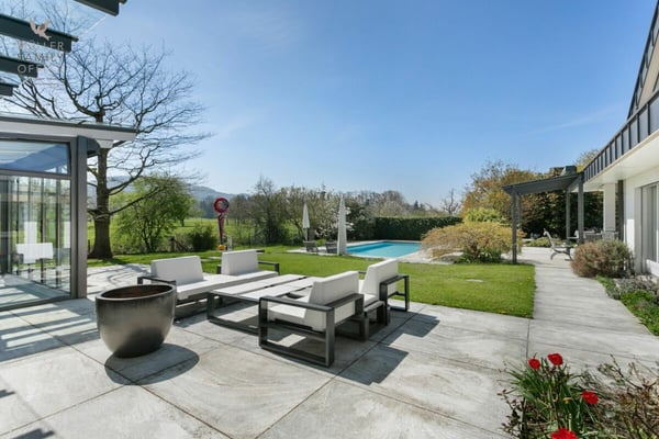 Elegantes Einfamilienhaus mit traumhafter Gartenanlage und Poolidylle 7