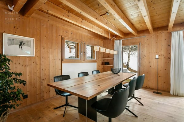 Stilvolles Holzhaus mit alpinem Charme und nachhaltigem Wohn- und Energiekonzept 8