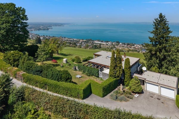 Schönes 6 1/2 Zimmer-Einfamilienhaus mit Gartenparadies und herrlichem Bodenseeblick