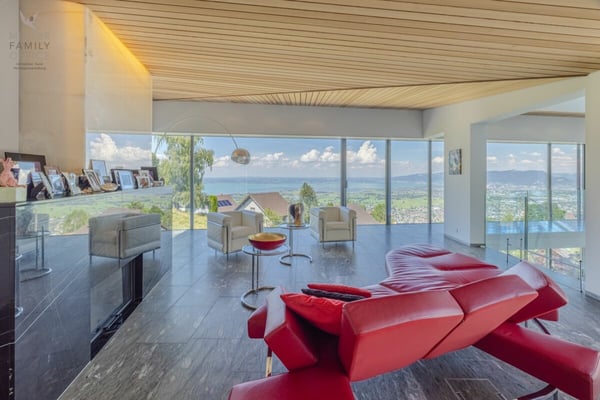 Traumhafte Luxus-Designervilla mit fantastischer Seesicht und Einliegerwohnung 8