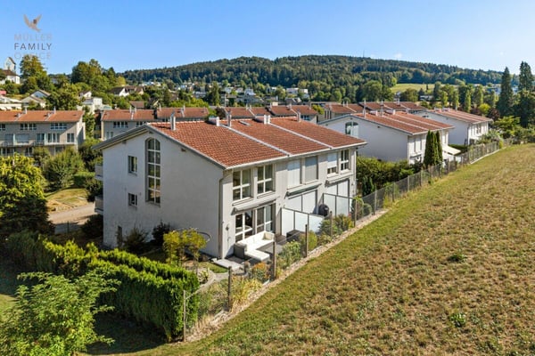 Charmantes Eck-Reihenhaus an ruhiger und sonniger Lage 2
