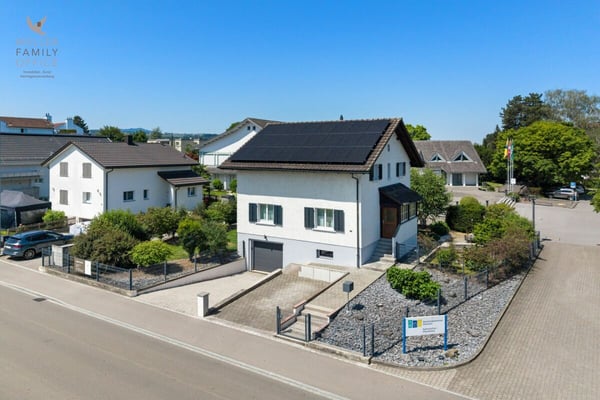 Charmantes 5 1/2 Zimmer Einfamilienhaus mit idyllischem Garten 1
