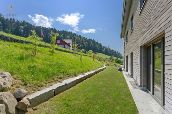 Wohnen wie im Einfamilienhaus - Exklusive 4 1/2 Zimmer-Gartenwohnung mit schöner Seesicht, viel Privatsphäre und hochwertigem Ausbau 5