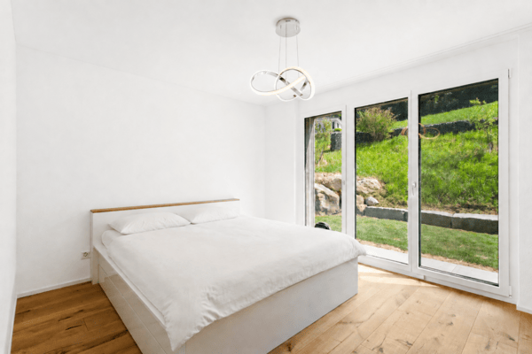 Wohnen wie im Einfamilienhaus - Exklusive 4 1/2 Zimmer-Gartenwohnung mit schöner Seesicht, viel Privatsphäre und hochwertigem Ausbau 12