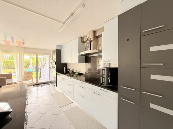 GROSSZÜGIGE WOHNUNG MIT GARTEN 7