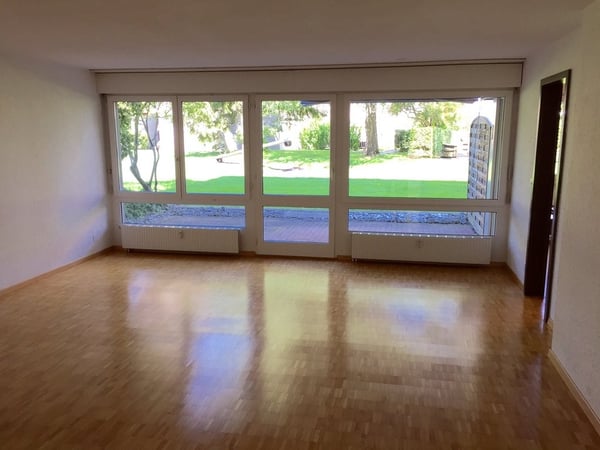 Befristete 1.5-Zimmer-Erdgeschosswohnung mit Sitzplatz 1