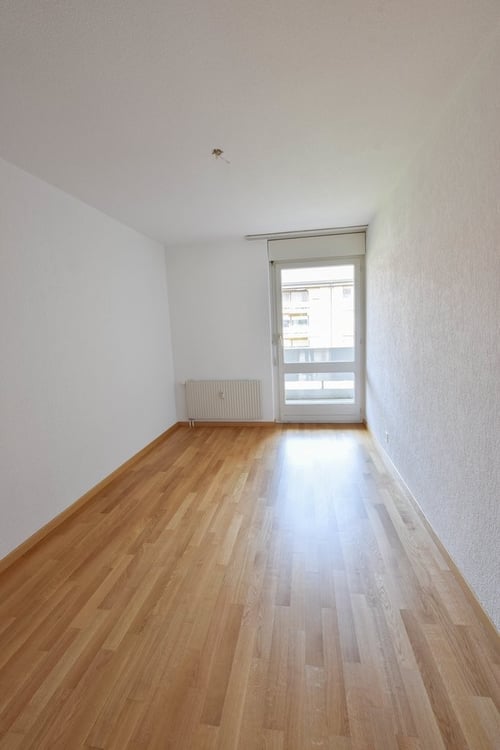 Befristete 1.5-Zimmer-Erdgeschosswohnung mit Sitzplatz 3