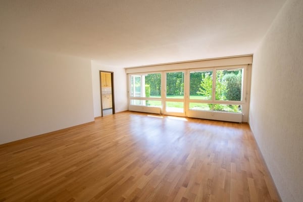 Befristete 1.5-Zimmer-Erdgeschosswohnung mit 2 Sitzplätzen 2