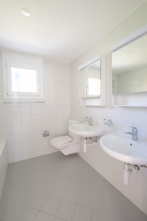 Helle und grosse Wohnung zum Vermieten 7