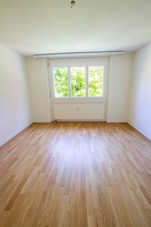 Schöne 2.5-Zimmerwohnung mit Sicht ins Grüne! 5